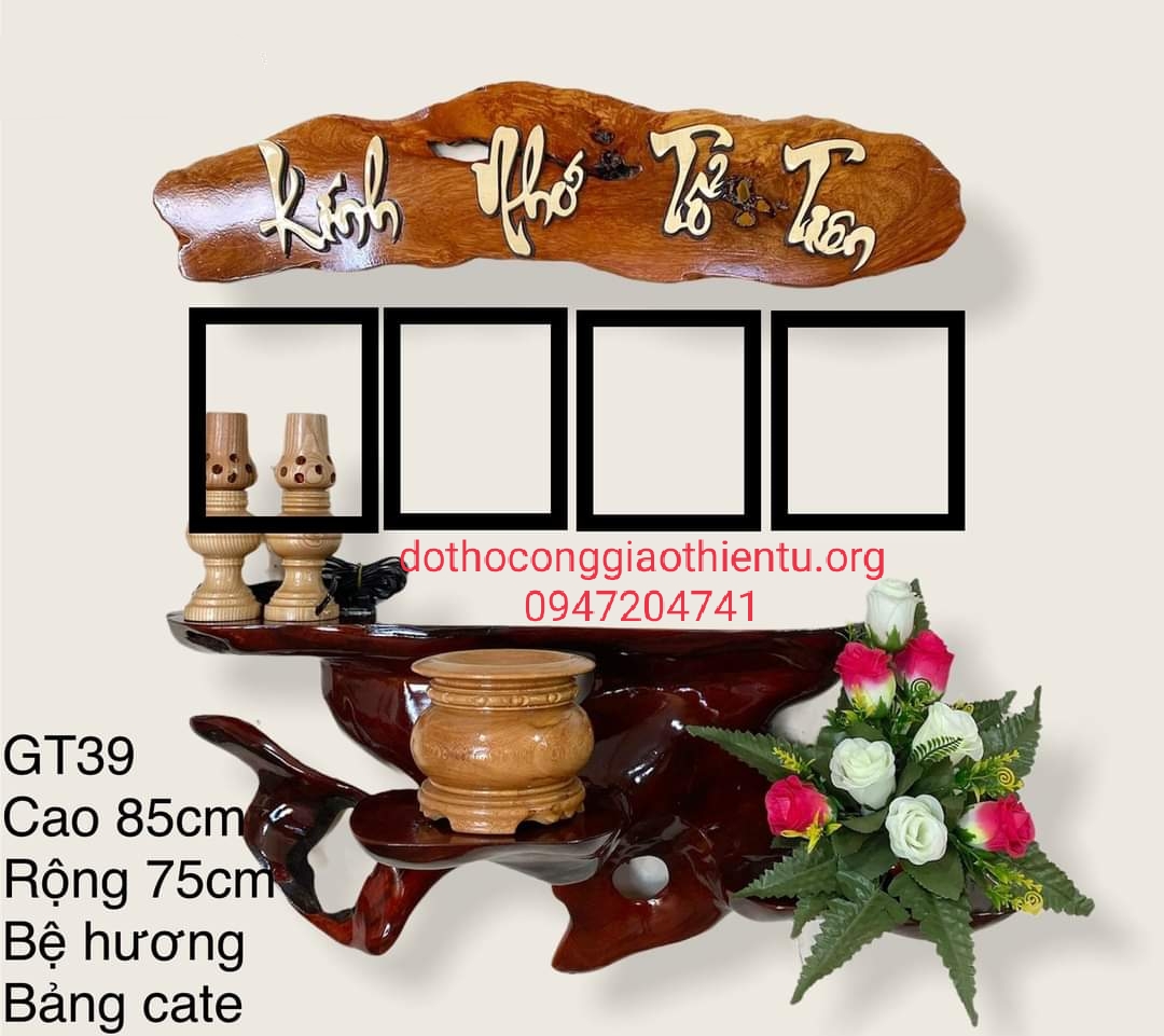 Bàn thờ gia tiên Công Giáo